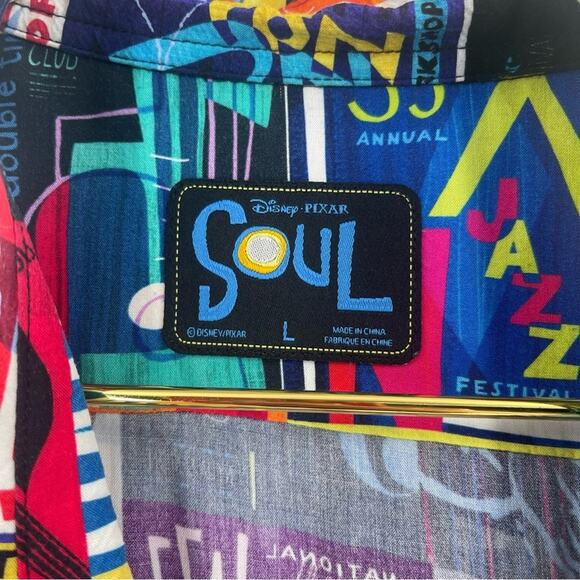 Men’s button down shirt from Disney’s Soul large - Picture 9 of 9